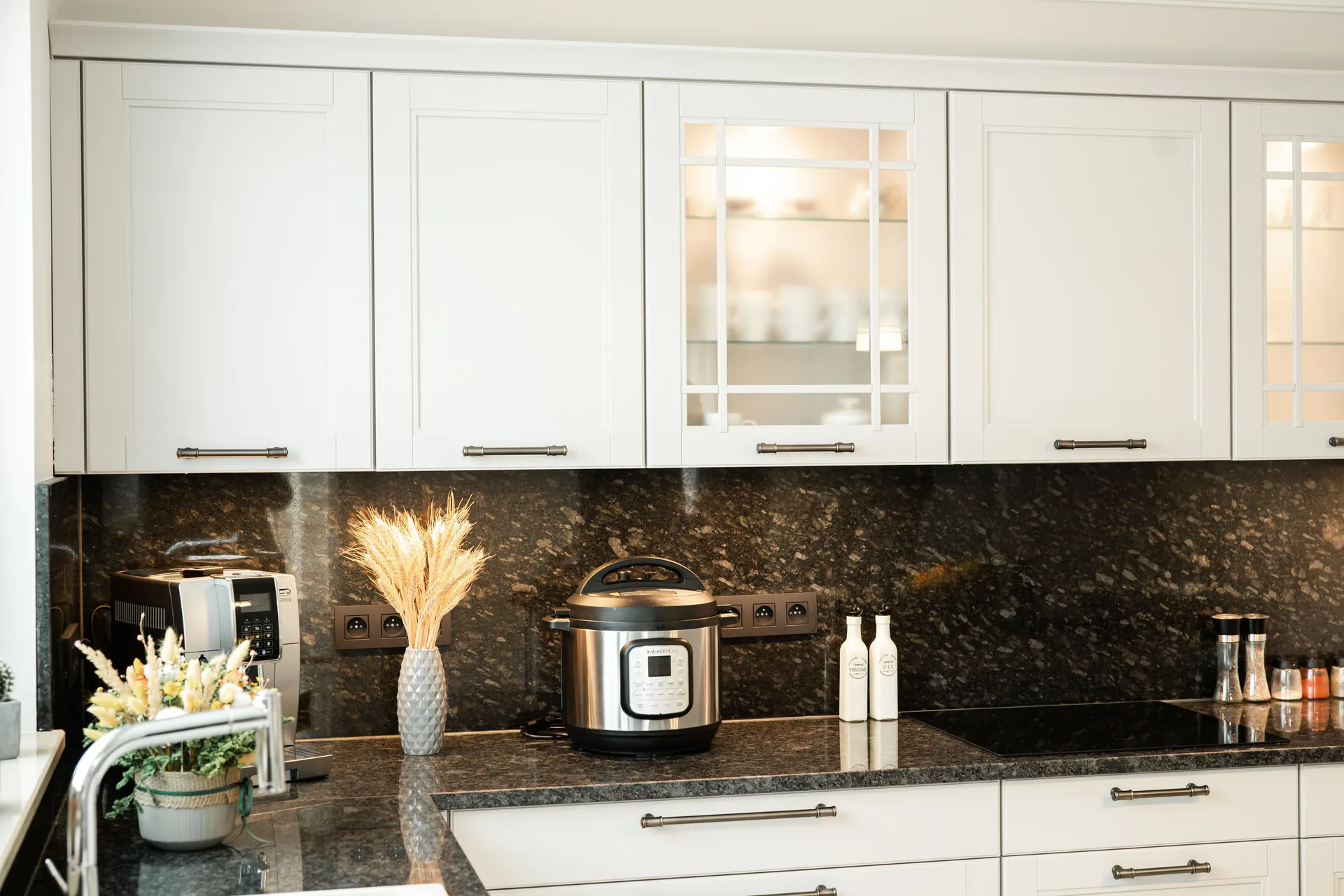Lugano Lack — platinum grey, bucătărie Nolte Küchen — Suceava