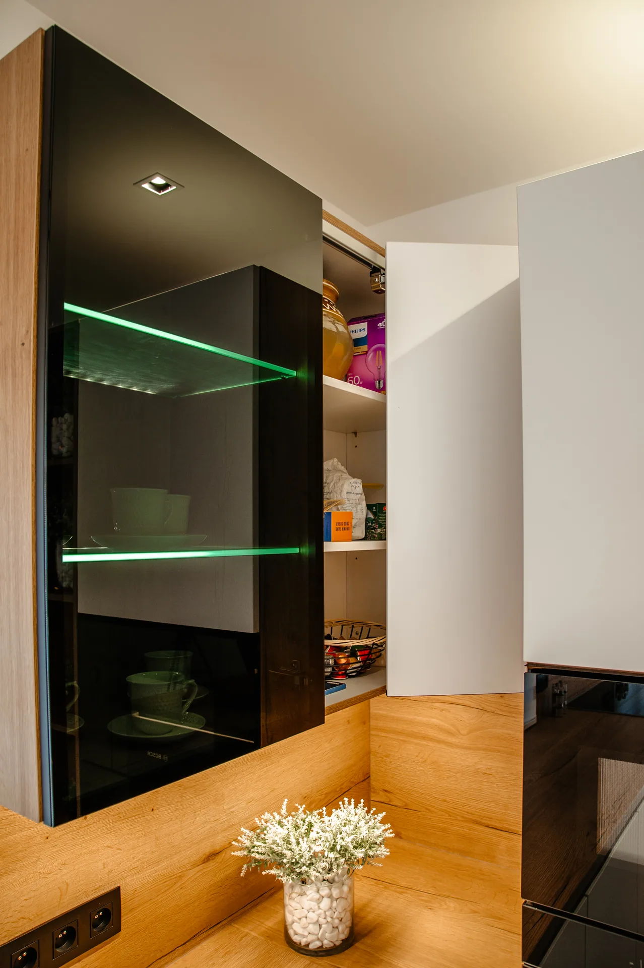 Plus — arctic white, blat oak ventura — poza 14
