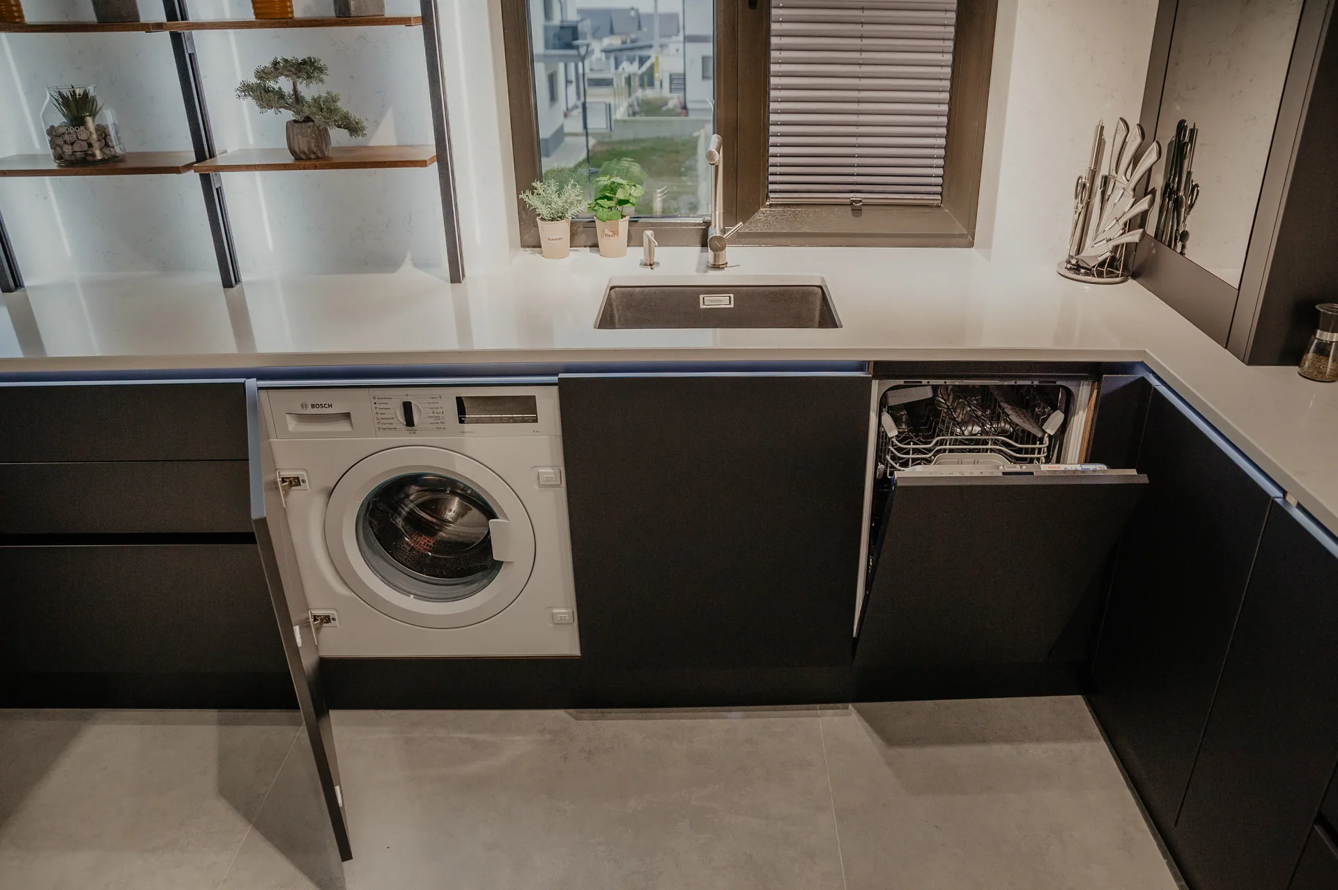 Plus — black, blat quartz — poza 10