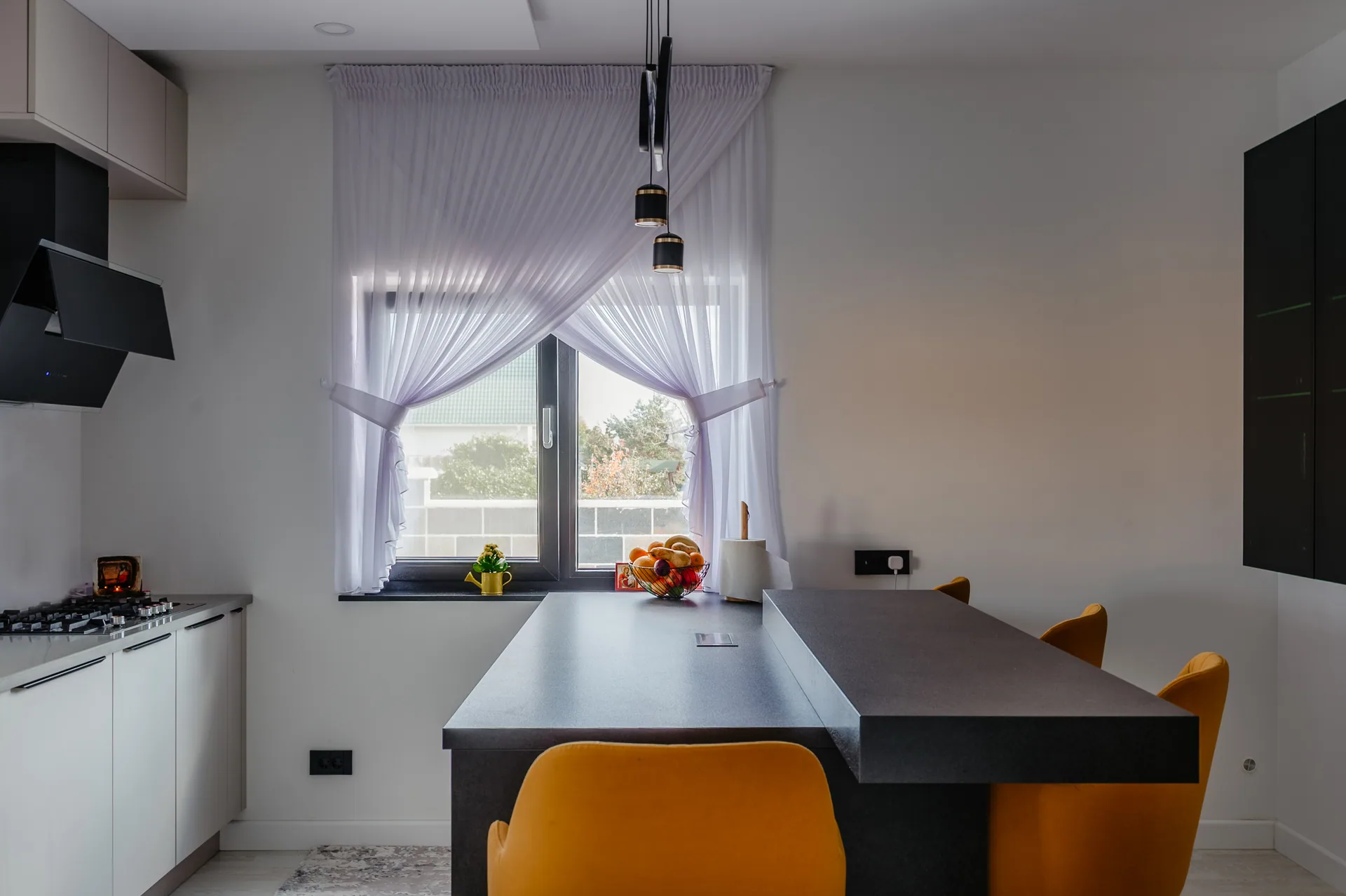 Plus — lava, blat quartz — poza 4
